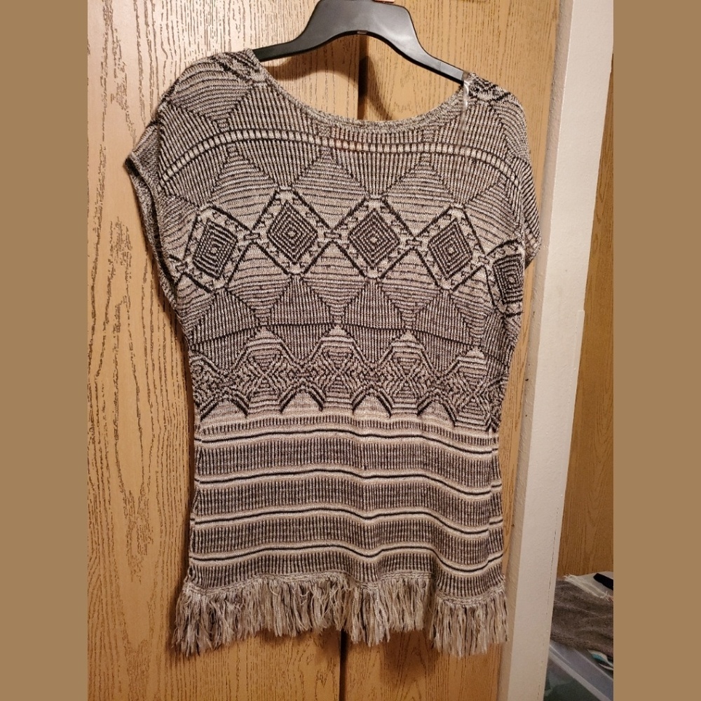 Womens size XL short sleeve sweater